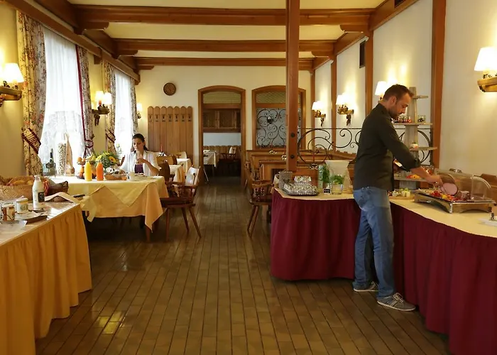 Hotel Pesentheinerhof 3*